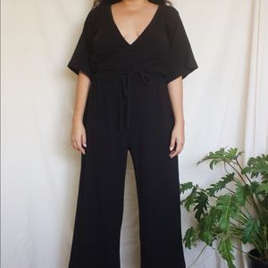 Esby Apparel Duffy Jumpsuit in Black